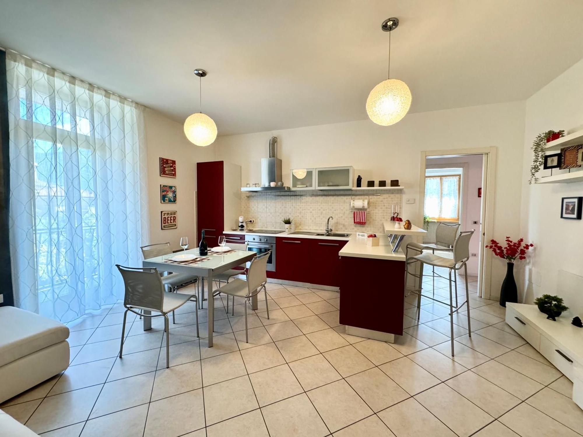 Das Rote Haus Riva del Garda Dış mekan fotoğraf