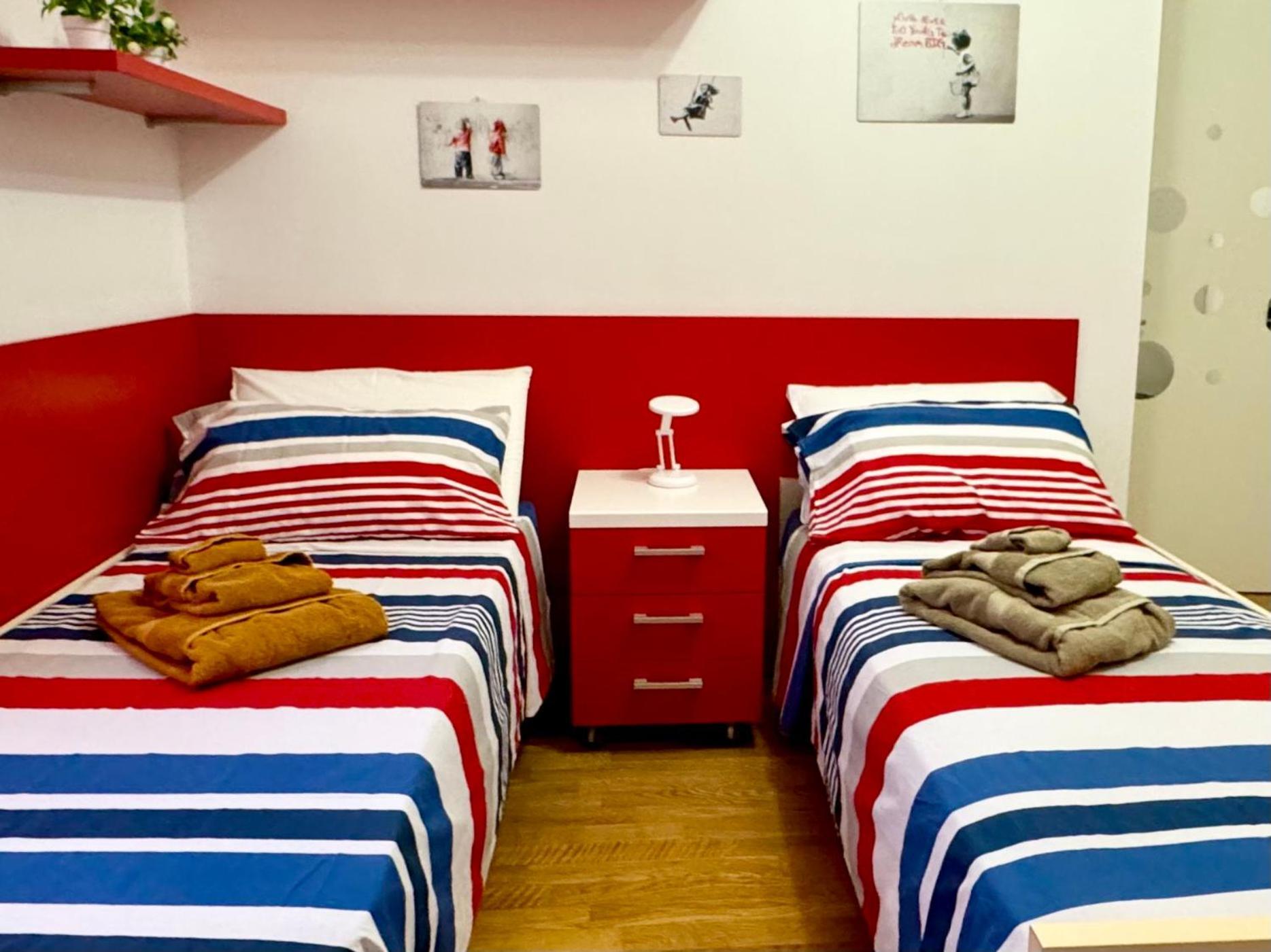 Das Rote Haus Riva del Garda Dış mekan fotoğraf
